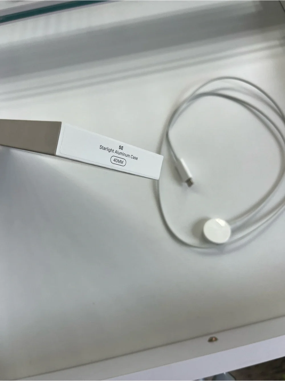 Apple Watch SE (Gen 2) 40mm Starlight Aluminum GPS